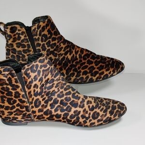 Born Remo $129 Womens Size 7.5M Leopard Ankle Velour Pull On Soft Comfort Boots
